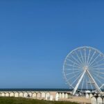 La grande roue et les cabines de plage de Ouistreham Riva-Bella
